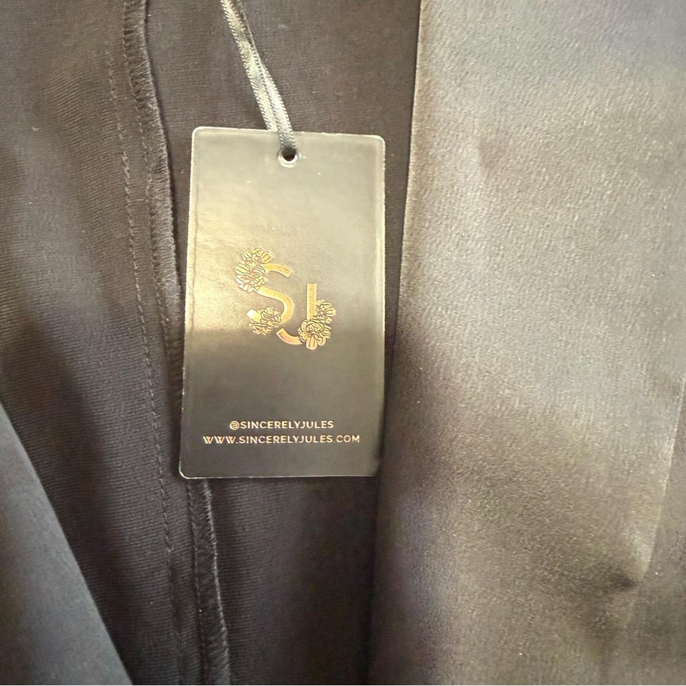 Sincerely Jules NEW WITH TAGS Women’s Blazer faux pockets silky black Sz Medium - Picture 5 of 9